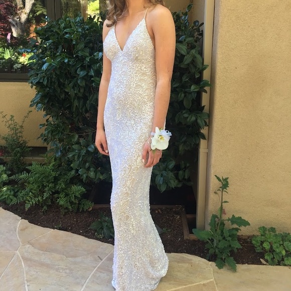 Sequined prom dress - gorgeous - Picture 1 of 10